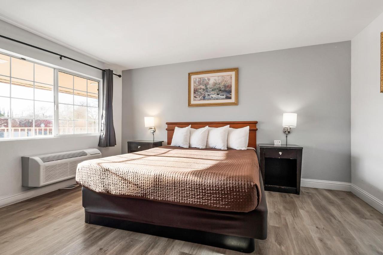 Heritage Inn Express Чико Экстерьер фото